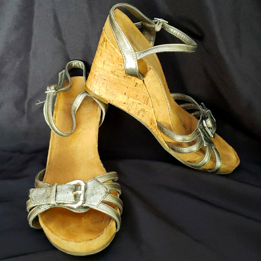 Metallic Bass cork wedge sandals